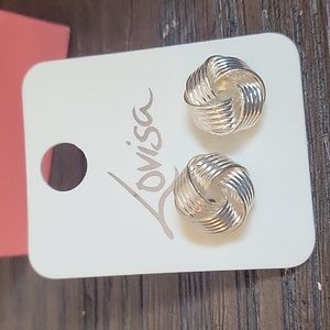 Lovisa studs